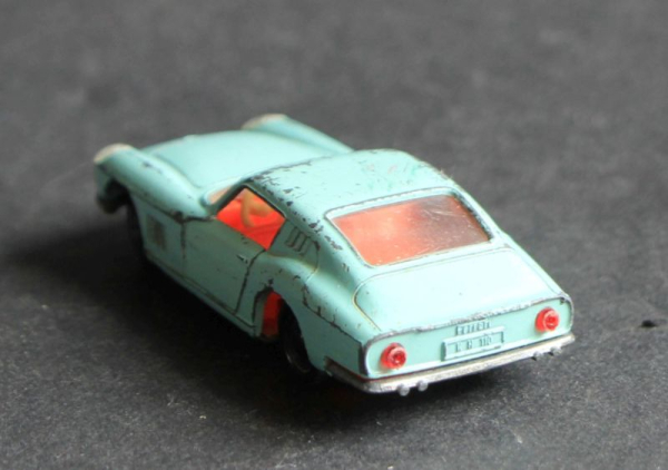 Siku Ferrari 275 GTS Berlinetta V269 Metallmodell (11316)