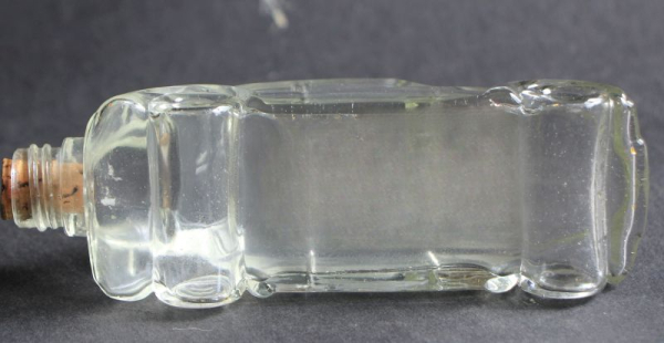 Volkswagen Käfer Glasflasche 1950 Bodirsky Likörflasche als VW-Modell (11420)