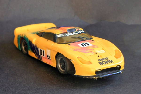 Carrera Evolution Porsche 911 GT1 EVO 1996 Rennbahnmodell mit Motor (11430)