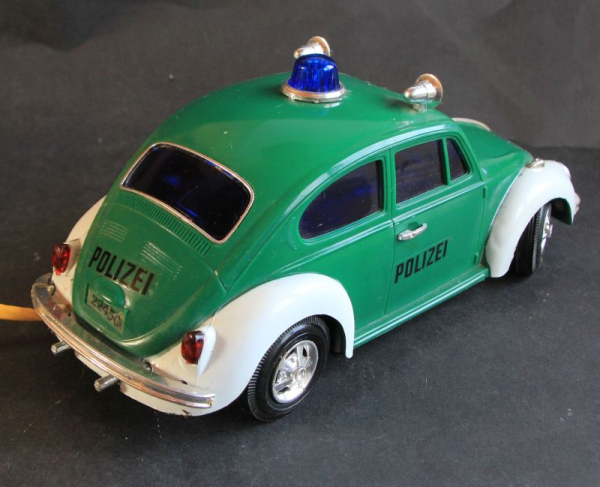 Toy Centre Volkswagen Käfer Polizei 1974 Plastikmodell mit Fernsteuerung in Originalkarton (11584)