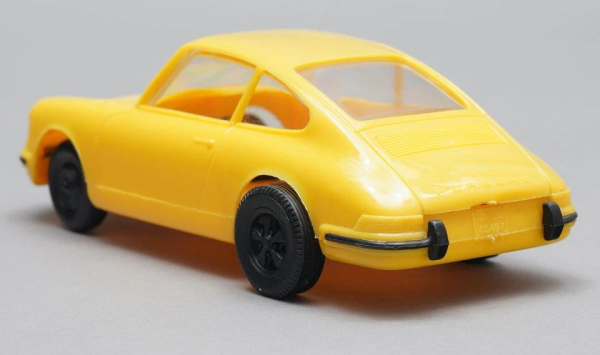 V Toys Porsche 911 S 1968 Plastikmodell (11585)