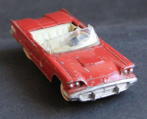 Dinky Toys France Ford Thunderbird 1962 DieCast Model (11825)