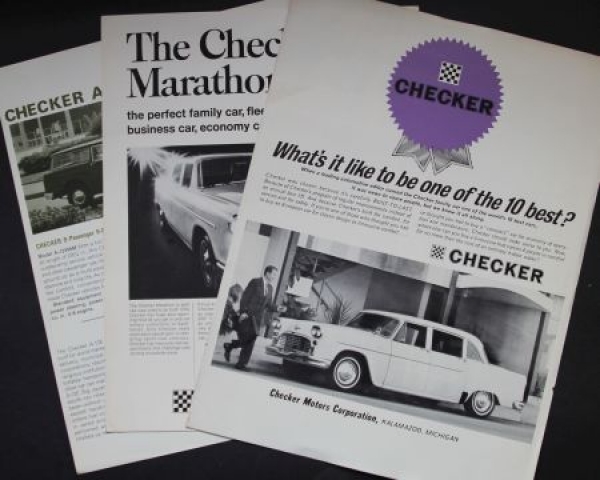 Checker Marathon Modelprogram 1967 three brochures lot (5952)