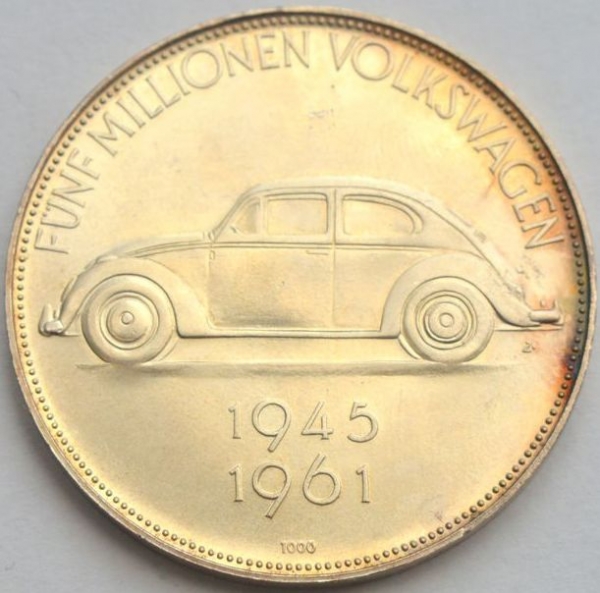Volkswagen Käfer 1961 "5 Millionen Volkswagen" Silbermünze in Originalbox (3352)