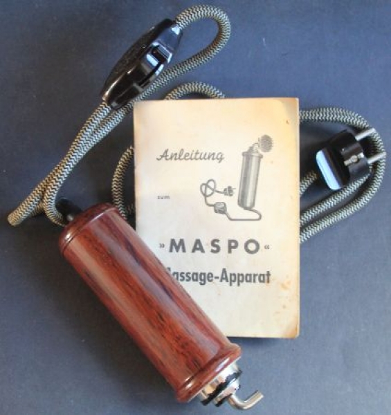 Maspo Standard 1955 Massage-Apparat with Accessoires in original suitcase (5904)