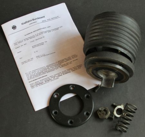 Opel Sportlenkrad 1980 Momo "Racing line" Leder mit Nabe-Adapter und Betriebserlaubnis (6539)