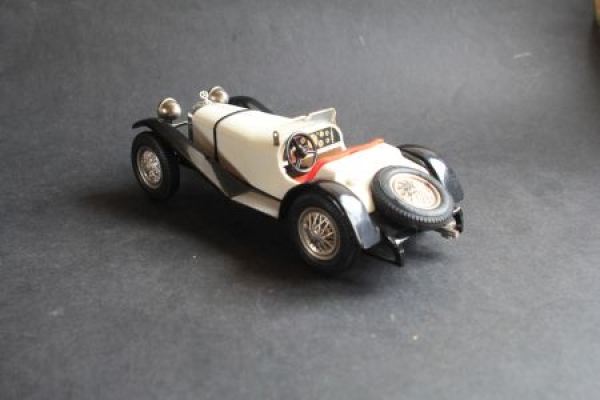 Gama Mercedes-Benz SSK Sportscar 1928 Metal-Plasticmodel (6400)