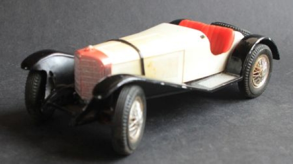 Gama Mercedes-Benz SSK 1928 Metalmodel (2632)