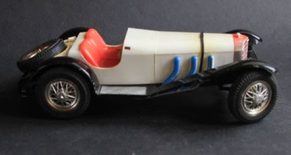 Gama Mercedes-Benz SSK 1928 Metalmodel (2632)