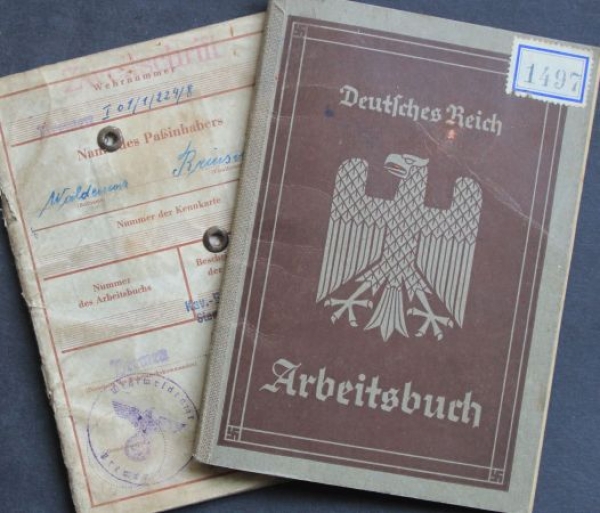 Deutsches Reich Arbeitsbuch und Pass 1944 zwei Dokumente Militärhistorie (6455)