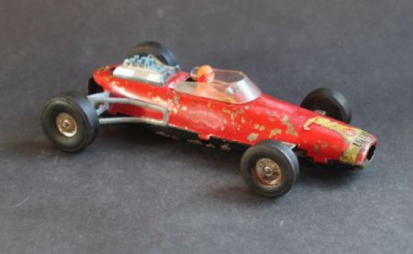 TN Nomura Lotus Racing Car 1965 Tinmodel with driver (5651)