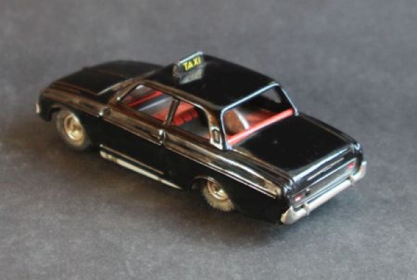 CKO Kellermann Ford Taunus 17M Cab 1970 Tinmodel with frictiondrive (5636)