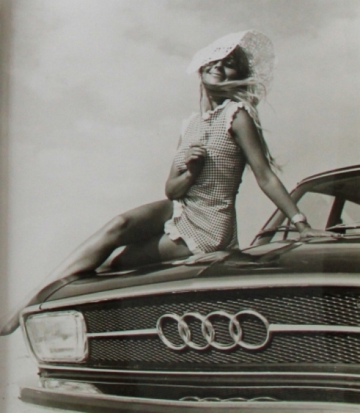 Audi  100 five original Press-Photos 1970 (0588)