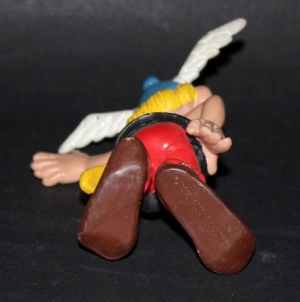 Asterix Figure Uderzo-Goscinny 1986 gum (0729)