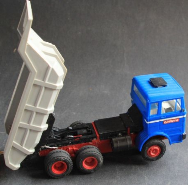 Carrera Mercedes-Benz Dumptruck 1975 Racingcoursemodel with Motor (4050)