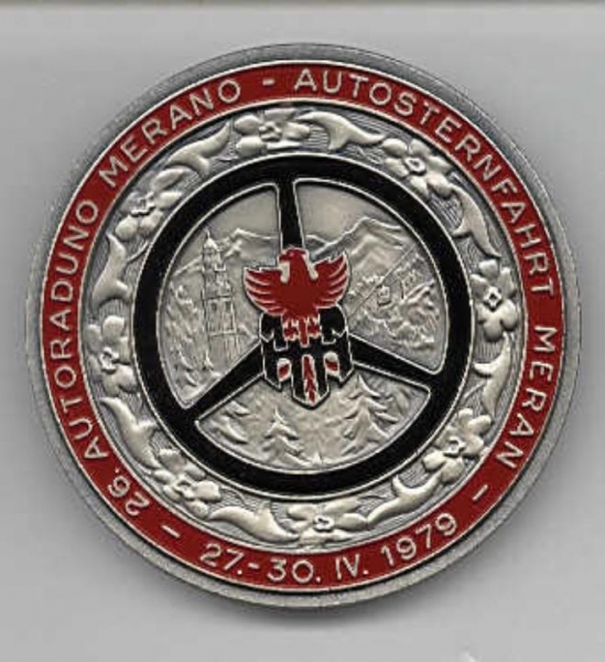 Bertoni Autoplaketten 1977 "Autosternfahrt Meran" zwei Plaketten 1979 in Tasche (4614)