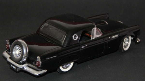 Revell Ford Thunderbird  1957 DieCast Model Special-Edition (3346)