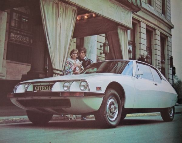 Citroen SM Modelprogram 1972 "A hamrony of opposites" Carbrochure (3963)