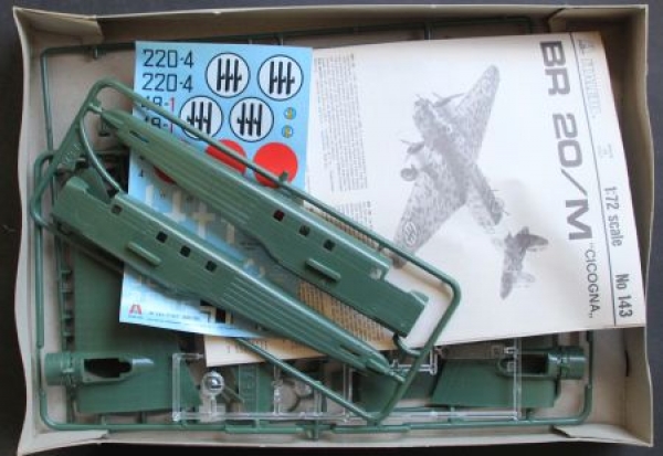 Italeri Fiat BR-20 Airplaine 1936 Plastickit in original box (5483)
