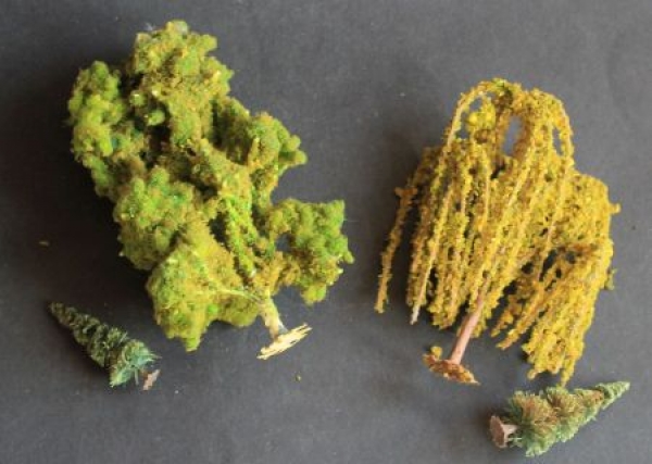 Busch Weeping Willow Beeche Pine 1990 HO Plasticmodels (2697)
