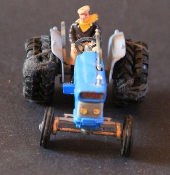 Corgi Toys Ford 5000 Super Major Tractor 1960 DieCast Model (4820)