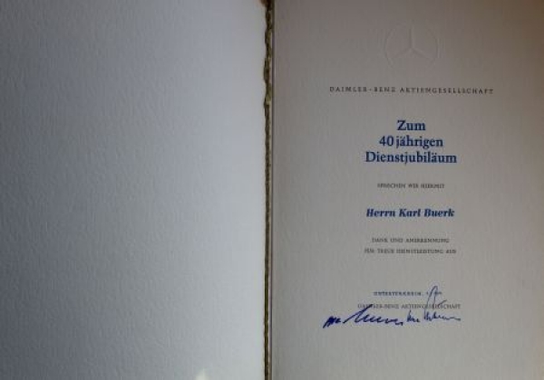 Mercedes-Benz Jubiläums-Urkundenmappe 1973 "40 Jahre bei Daimler-Benz" (3045)