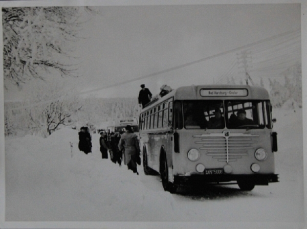 Buessing-NAG Bus Type 6000 T travelling through Winter-Harz 1952 Factoryphoto (5772)