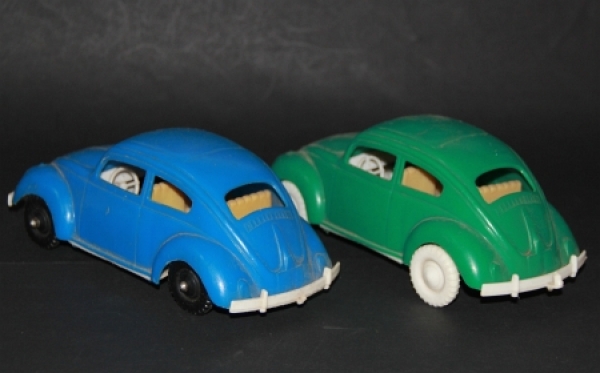 Hammer Volkswagen Beetle 1960  two Plasticmodels (6233)