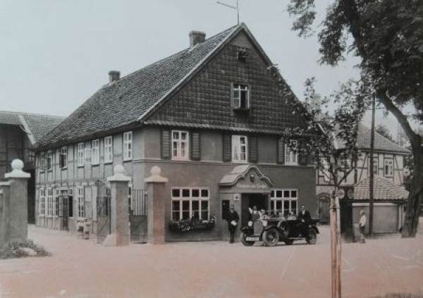 Dapolin Tankstelle 1928 "Zum Posthof" mit Adler Cabriolet Originalfoto (2810)