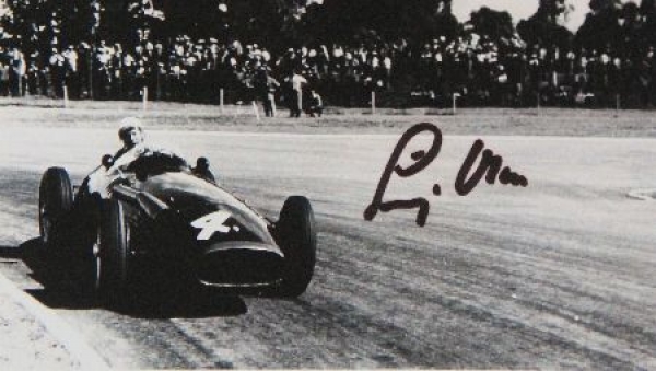 Stirling Moss Racingdriver 1965 original autograph (7382)