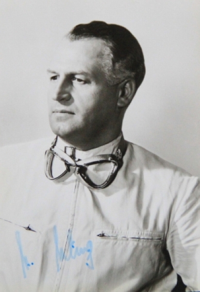 Karl Kling Racingdriver 1955 original autgraph (7387)