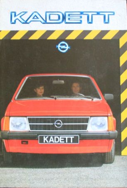 Opel Kadett Modelprogram 1983 Carbrochure (2133)