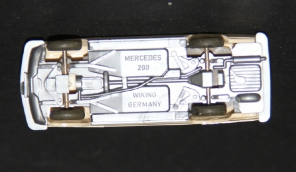 Wiking Mercedes-Benz 200 Taxi 1972 Plasticmodel (7610)
