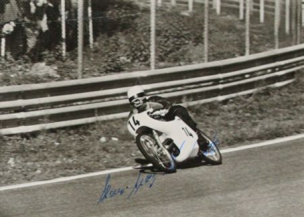 Hans Georg Anscheidt Motorbike-Worldchampion 1967 original autograph (7122)