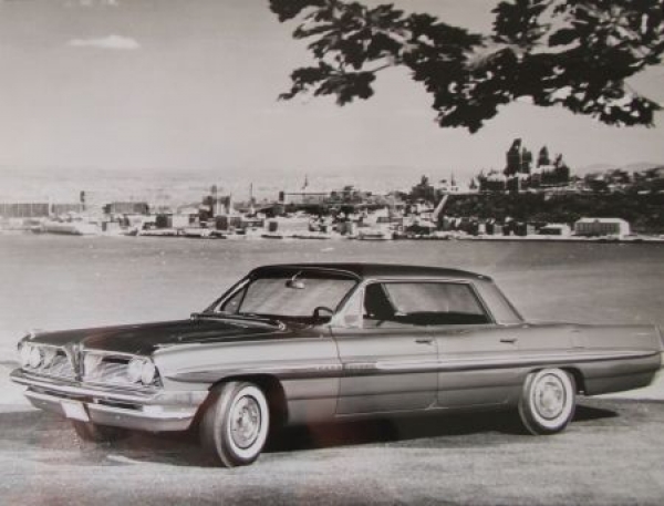 Pontiac Bonneville Vista Hardtop 1961 Factoryphoto (8221)