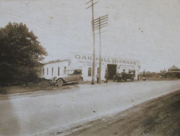 Standard Oil 1928 Oakhill Garage original Gasstation photo (9916)