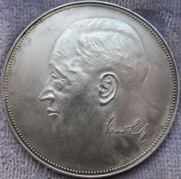 Volkswagen Beetle 1961 "5 Millionen Volkswagen" Silvercoin (3358)