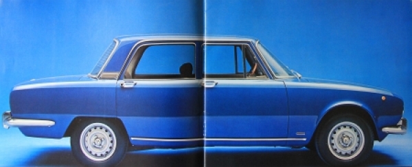 Alfa Romeo 2000 Modelprogram 1971 Carmanual (9897)