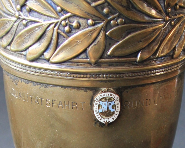 Motorbike-Racingsport 1930 Winner Cup "Rund um Wien" silvered brass (3312)