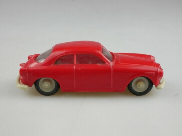 Mehano Tehnika Alfa Romeo Guiletta Sprint Coupe 1963 plastic model (7134)
